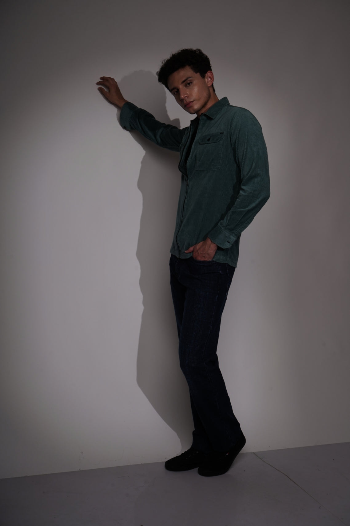 CORDUROY ZIP-UP OVERSHIRT